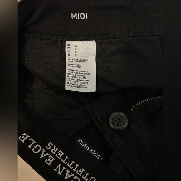 AMERICAN EAGLE Midi Shorts - Picture 4 of 8